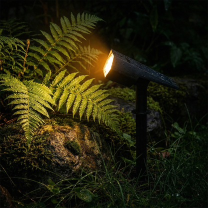 Terra – Aurinkokäyttöinen puutarhaspotti